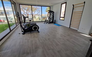 Property slide 22