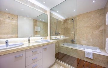 Property slide 31