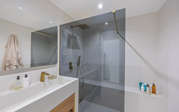 Property slide 22
