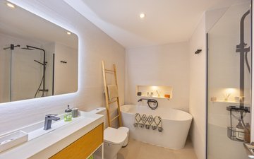Property slide 24