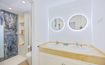 Property slide 28