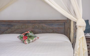 Property slide 22
