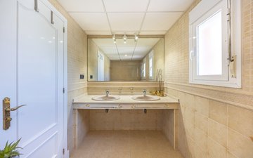 Property slide 30