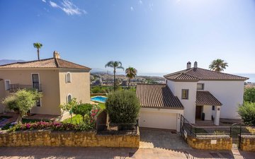 Property slide 18