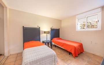 Property slide 39
