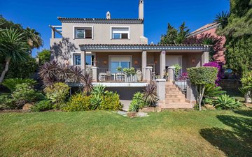 Property slide 17