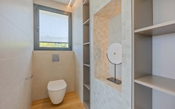 Property slide 48