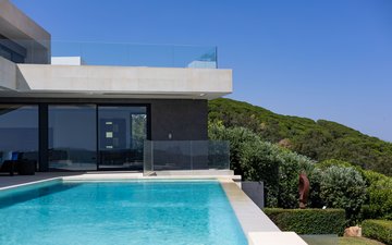 Property slide 20
