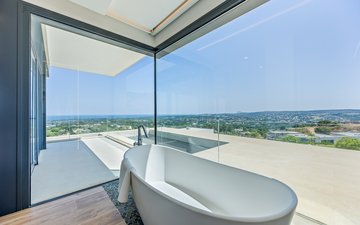 Property slide 44