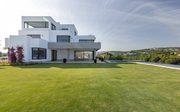 Property slide 46
