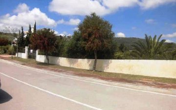Property slide 20