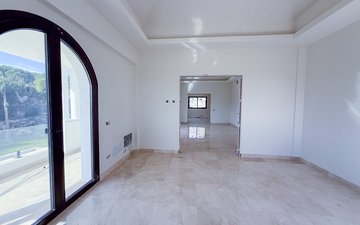 Property slide 22