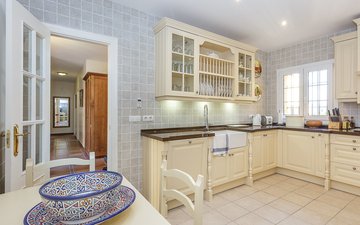 Property slide 10