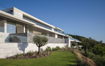 Property slide 31