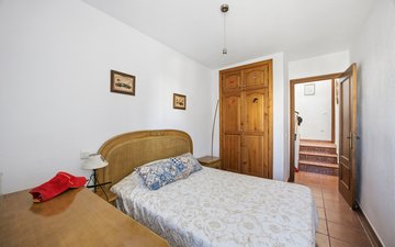 Property slide 17
