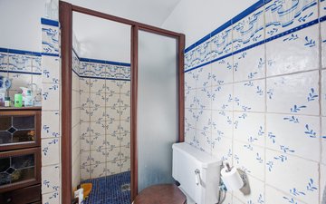 Property slide 25
