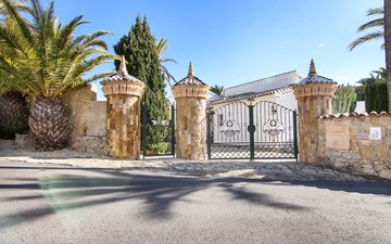 Property slide 15