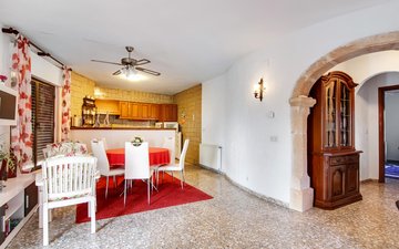 Property slide 9