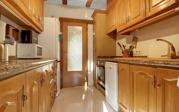 Property slide 10