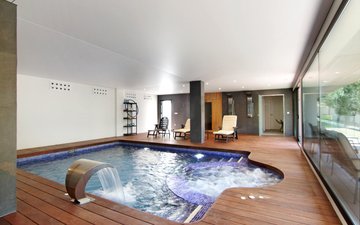 Property slide 16