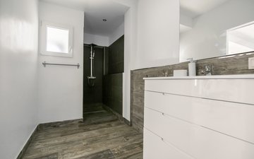 Property slide 27