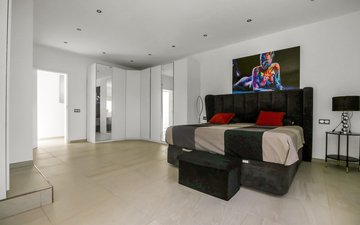 Property slide 18