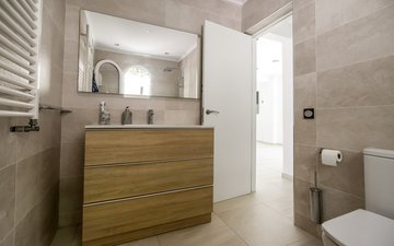 Property slide 33