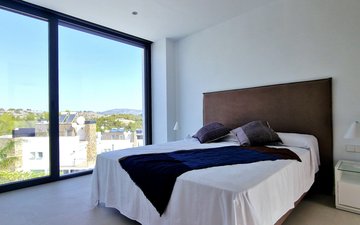 Property slide 20
