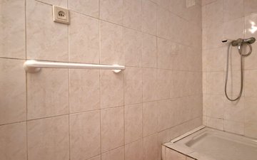 Property slide 10