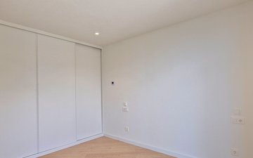 Property slide 44