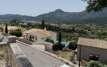 Property slide 5