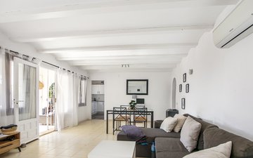Property slide 19