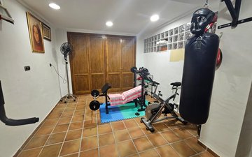 Property slide 25