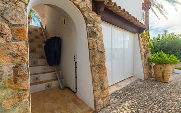 Property slide 19