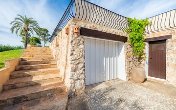 Property slide 18