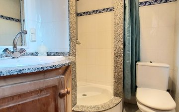 Property slide 39