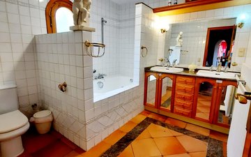 Property slide 46