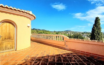 Property slide 25