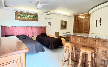 Property slide 40