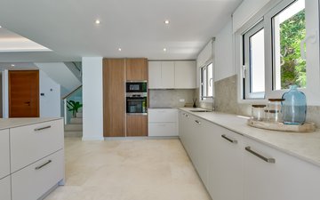 Property slide 23