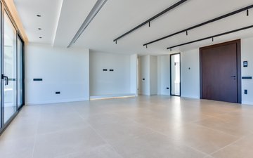 Property slide 22