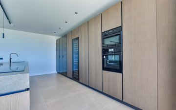 Property slide 20