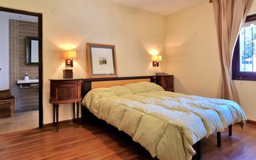 Property slide 16
