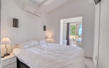 Property slide 16