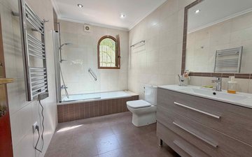 Property slide 17