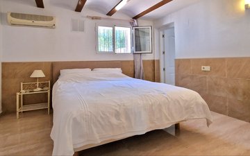 Property slide 33
