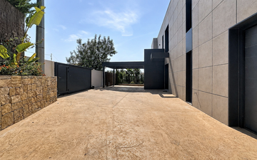 Property slide 46