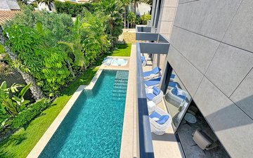 Property slide 18