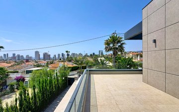 Property slide 36