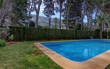 Property slide 17